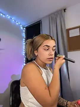 JoselinFlower  online show from February 13, 2026, 1:34 am