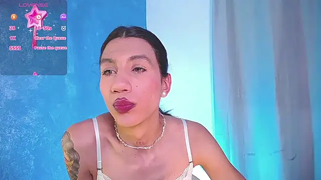 sofiaa grey  online show from December 22, 2024, 4:17 pm