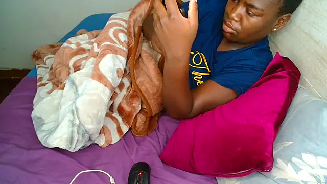 KINKYBLACKDOLL online show from October 30, 2025, 11:16 pm