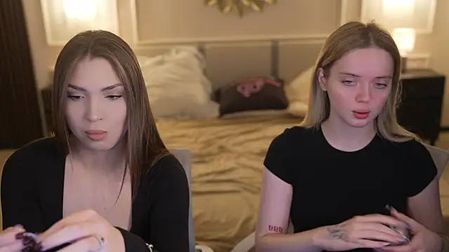 Cassy-Celestial  online show from November 30, 2025, 8:18 am