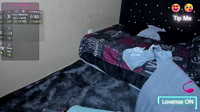 MIABOOBS   online show from February 6, 2025, 10:53 pm