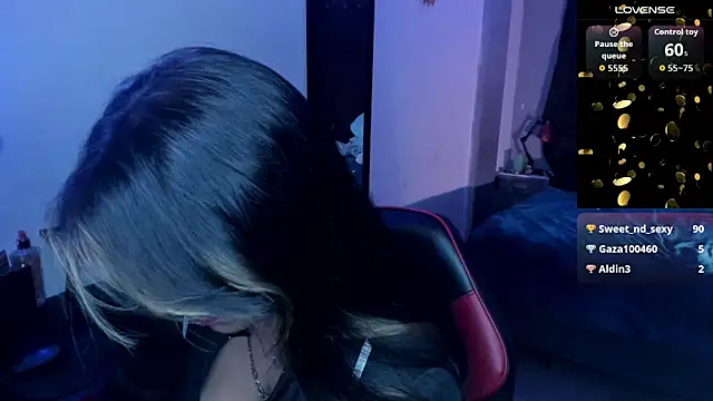 MIABOOBS   online show from September 16, 2025, 5:08 am