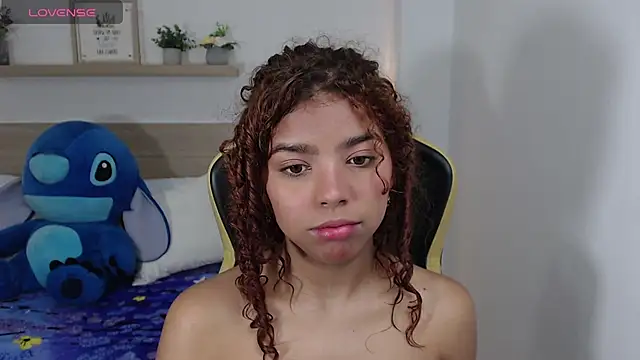 aurora rodriguez online show from December 7, 2024, 12:24 pm