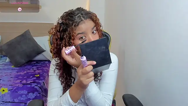 aurora rodriguez online show from January 22, 2025, 1:32 pm