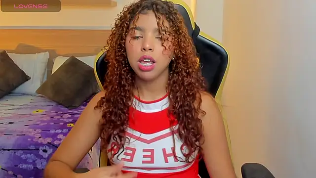 aurora rodriguez online show from February 12, 2025, 12:12 pm