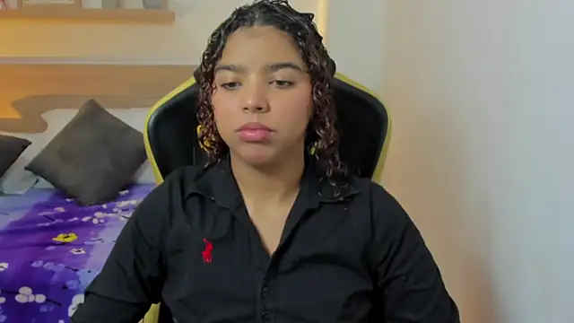 aurora rodriguez online show from February 15, 2025, 12:43 pm