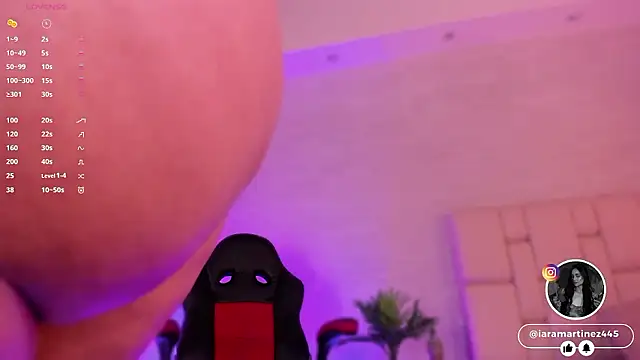 iara martinez online show from December 3, 2024, 1:43 pm