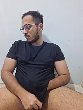 Snapshot of alesssterling chatting on February 12, 2026, 2:56 pm alesssterling online show from February 12, 2026, 2:56 pm