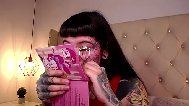 SylveonFox online show from December 3, 2024, 1:10 pm