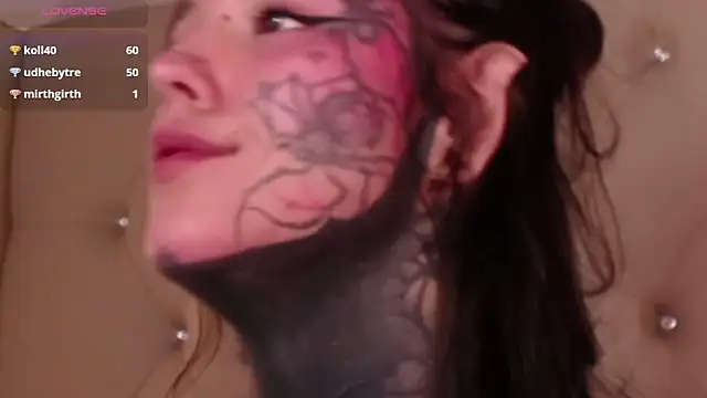 SylveonFox online show from December 7, 2024, 4:36 pm