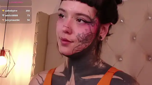 SylveonFox online show from December 21, 2024, 4:03 pm