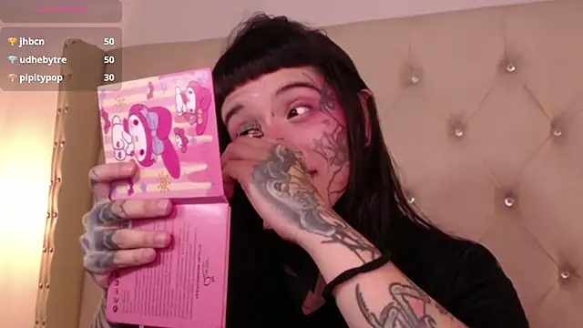 SylveonFox online show from December 22, 2024, 4:06 pm