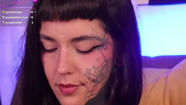 SylveonFox online show from September 18, 2025, 1:18 am