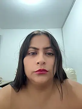 Snapshot of Sol_biglips chatting on May 4, 2026, 4:47 pm Sol biglips online show from May 4, 2026, 4:47 pm