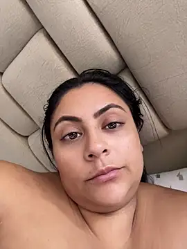 Snapshot of Sol_biglips chatting on May 13, 2026, 12:46 pm Sol biglips online show from May 13, 2026, 12:46 pm