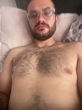 Snapshot of tony_hot12 chatting on November 11, 2025, 12:16 pm tony hot12 online show from November 11, 2025, 12:16 pm