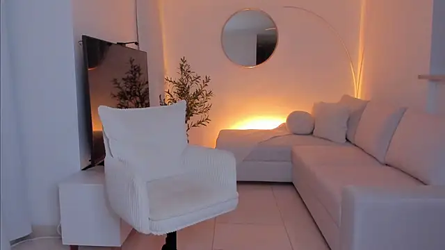 Snapshot of Emmavr chatting on November 3, 2025, 2:35 am Emmavr online show from November 3, 2025, 2:35 am