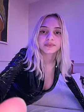 Snapshot of Alice_Lima chatting on May 8, 2026, 4:07 am Alice Lima online show from May 8, 2026, 4:07 am
