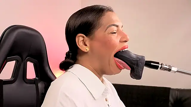 Anabel693 online show from September 28, 2025, 10:53 am