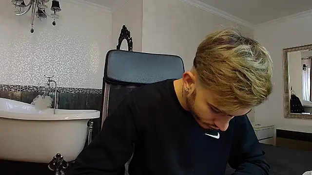 BrandonTate online show from November 12, 2025, 9:42 am