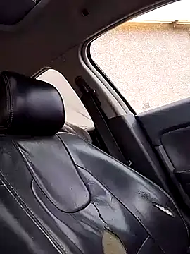 Snapshot of FloppyPickle4u chatting on February 14, 2025, 12:19 am FloppyPickle4u online show from February 14, 2025, 12:19 am