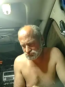 Snapshot of FloppyPickle4u chatting on February 19, 2025, 10:45 am FloppyPickle4u online show from February 19, 2025, 10:45 am