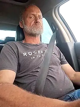 Snapshot of FloppyPickle4u chatting on February 19, 2025, 11:57 pm FloppyPickle4u online show from February 19, 2025, 11:57 pm