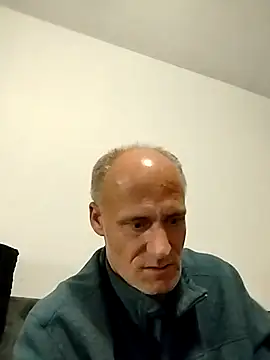 Snapshot of FloppyPickle4u chatting on February 24, 2025, 8:49 am FloppyPickle4u online show from February 24, 2025, 8:49 am