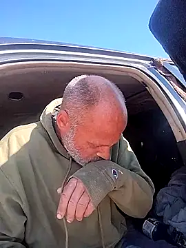 Snapshot of FloppyPickle4u chatting on March 15, 2025, 5:04 pm FloppyPickle4u online show from March 15, 2025, 5:04 pm