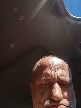 FloppyPickle4u online show from December 1, 2025, 8:36 pm