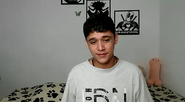 kaiine190 online show from February 25, 2025, 3:05 pm