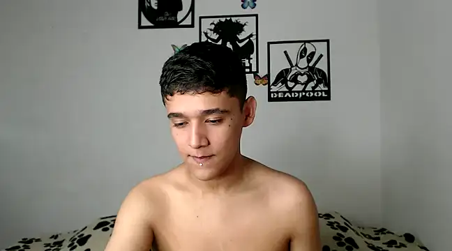 kaiine190 online show from March 13, 2025, 8:00 pm