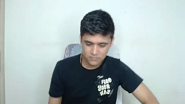 kaiine190 online show from October 4, 2025, 8:07 pm