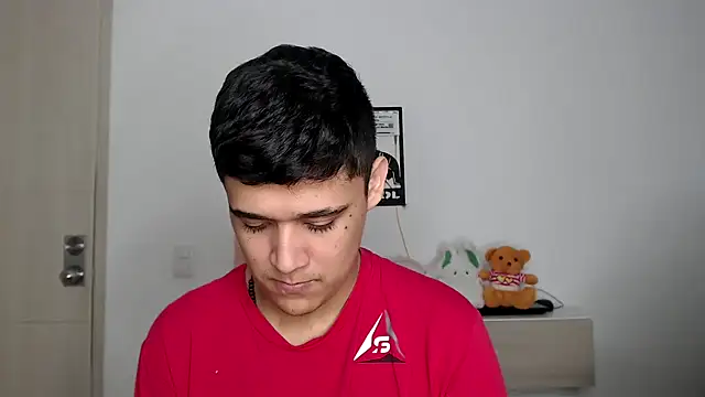 kaiine190 online show from November 19, 2025, 6:24 am