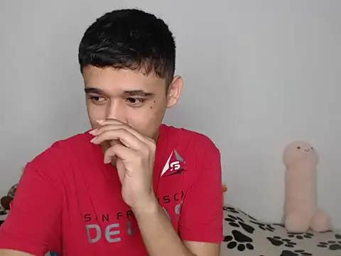 kaiine190 online show from February 20, 2026, 7:36 pm