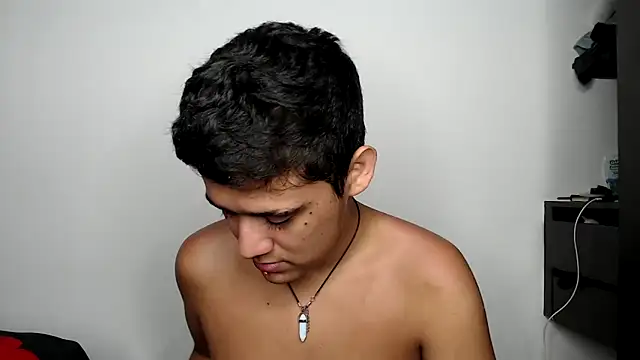 kaiine190 online show from April 22, 2026, 9:44 am