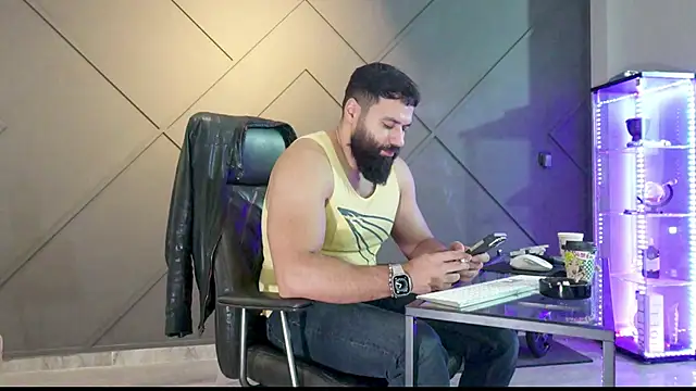mattmasterss online show from December 2, 2024, 8:41 am