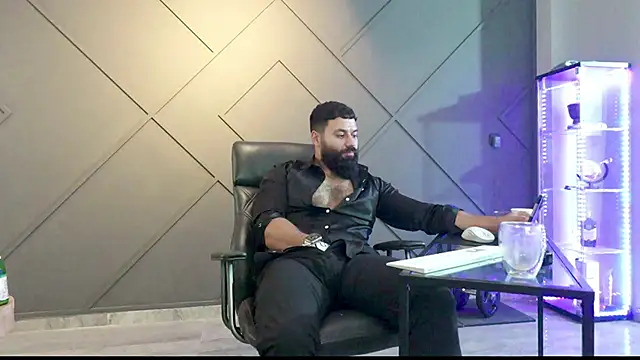 mattmasterss online show from December 3, 2024, 11:22 am
