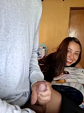 Snapshot of Bonnie_Clydeee chatting on June 19, 2026, 10:52 am Bonnie Clydeee online show from June 19, 2026, 10:52 am