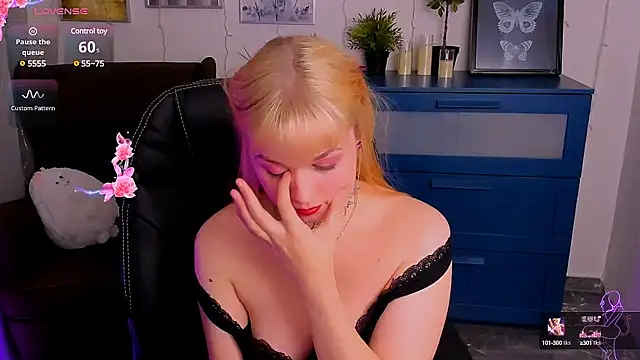 AlicePopsy online show from March 20, 2025, 11:45 pm