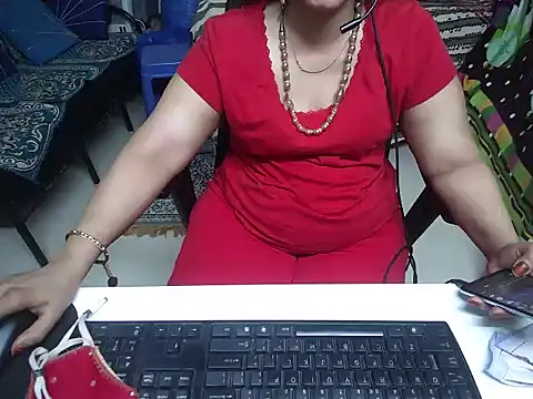 Arushisingh8888 online show from March 3, 2025, 7:32 am