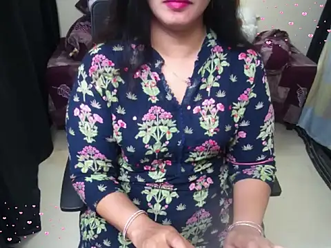 Arushisingh8888 online show from December 16, 2025, 12:54 pm