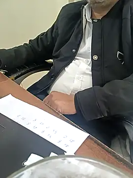 Hot-man39 online show from December 4, 2025, 9:40 am