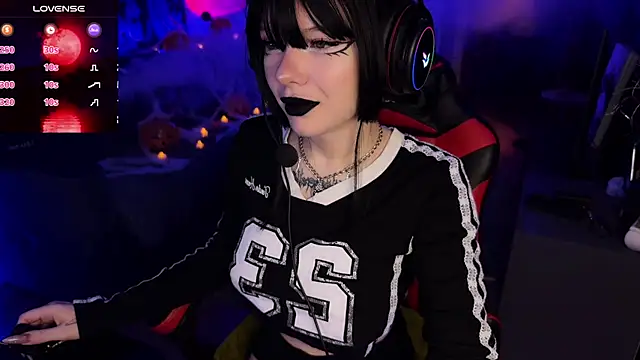 Eva-miller1 online show from October 26, 2025, 10:32 am