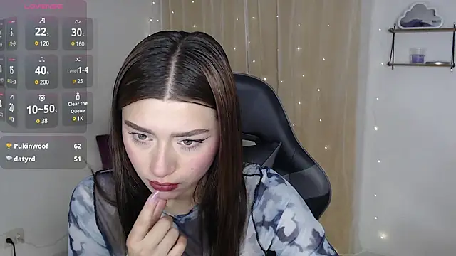 Snapshot of mily_thomson_b_ chatting on February 22, 2025, 12:05 am mily thomson b online show from February 22, 2025, 12:05 am