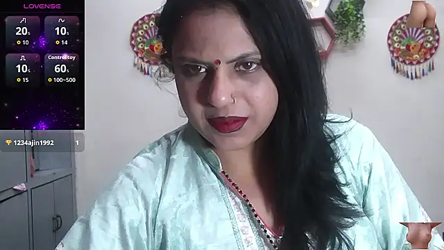 Sexy komolika online show from December 2, 2025, 1:39 pm