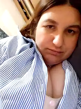 BlackVBarbie online show from March 25, 2026, 1:50 pm