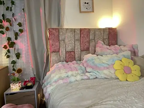 kikabrun online show from April 11, 2026, 12:37 am