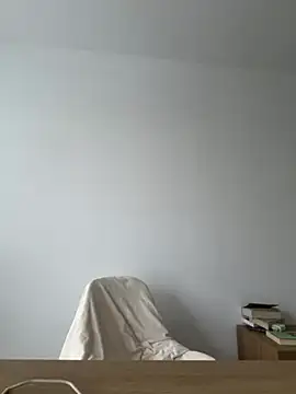 streetdoll online show from November 11, 2025, 8:25 am