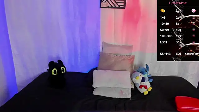 Snapshot of Dafne_Moon chatting on May 22, 2026, 3:57 am Dafne Moon online show from May 22, 2026, 3:57 am